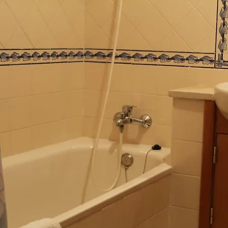 Amoreira Mar Iv אלבור